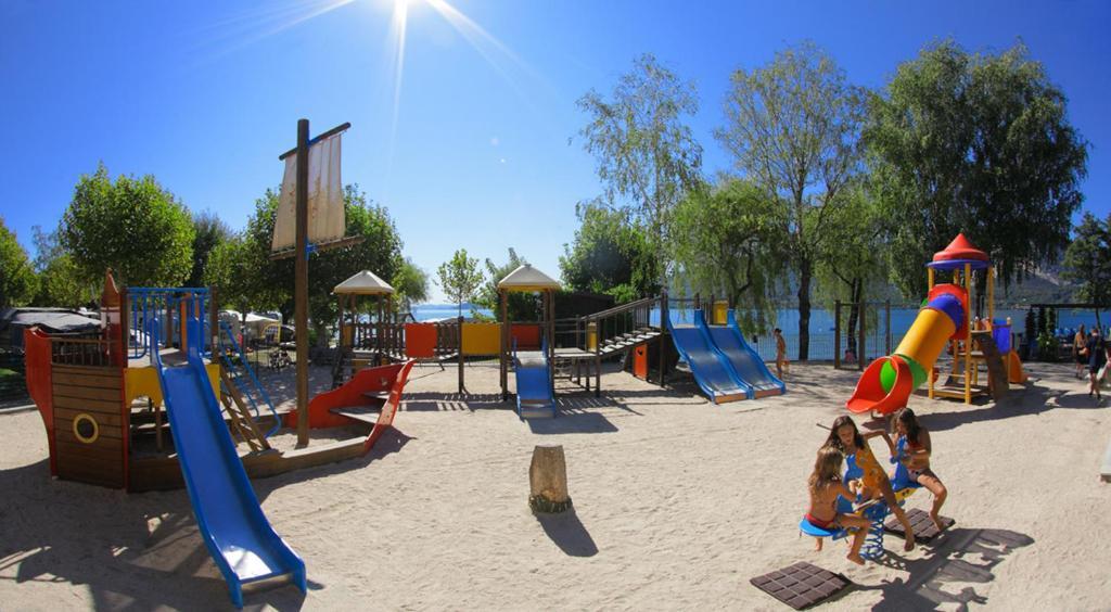 Camping Village Isolino Verbania Ngoại thất bức ảnh